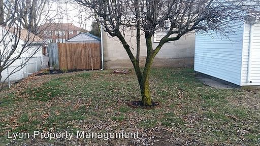 2nd image of 61 Seneca Ave