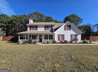 611 Lora Smith Rd, Newnan, GA 30265