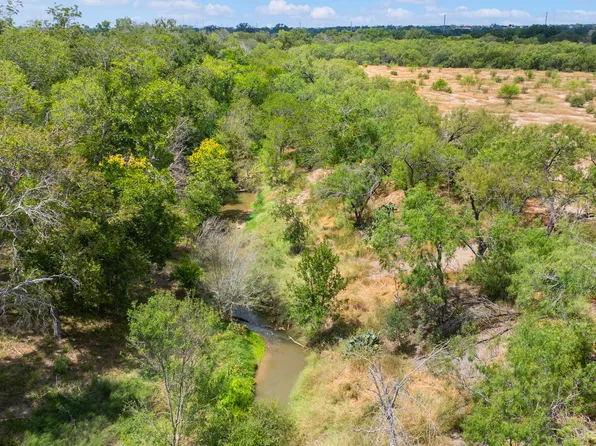 121 Mendoza LOT 30, Floresville, TX 78114