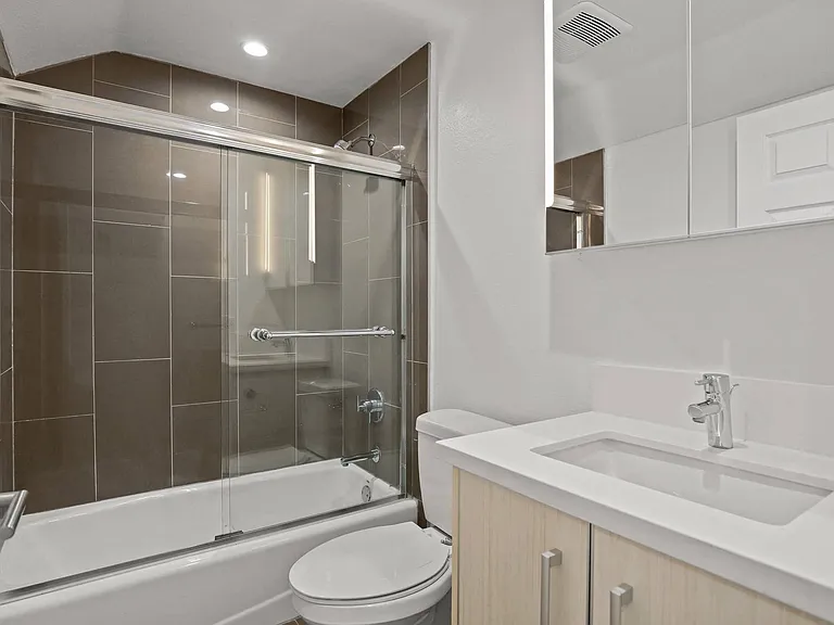 Bathroom with Full-Size Bathtub