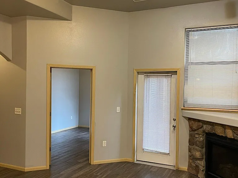 229 S Dubuque St #135 — Photo 7