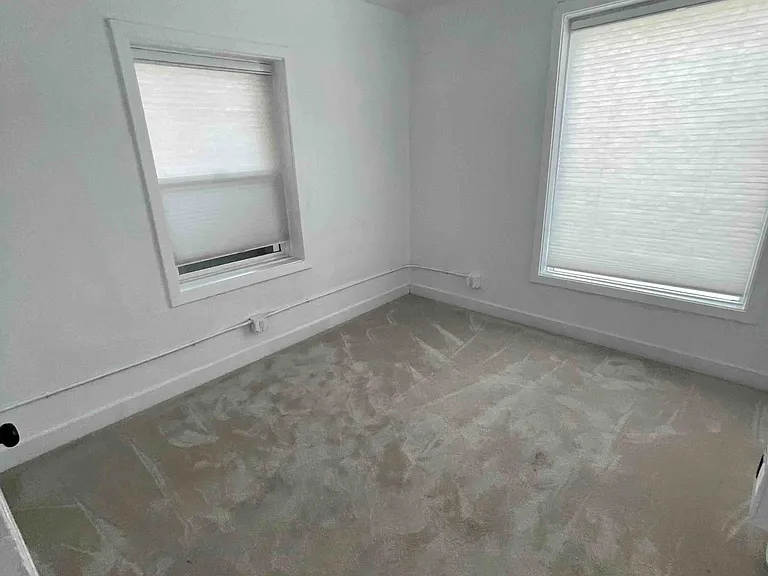 108 Sycamore St #2 — Photo 4
