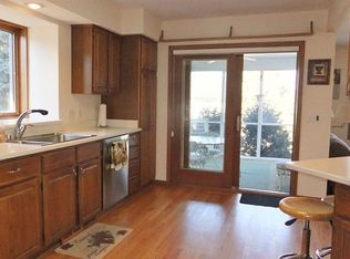 107 N Oak Grove Dr, Madison, WI 53717