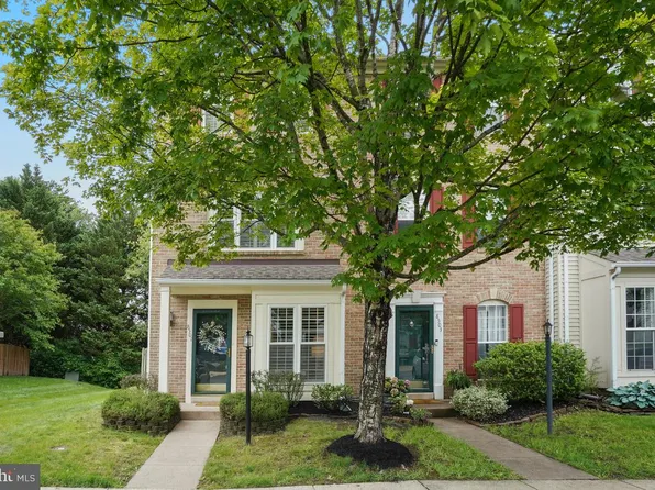 8501 Coronation Ln, Bristow, VA 20136