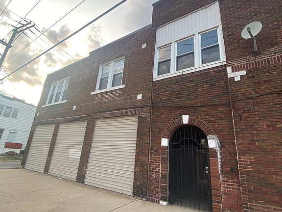 3rd image of 3940 Butternut St