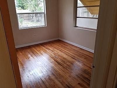 2nd image of 526 S C St