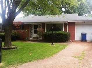 1148 Indian Trails Dr, Saint Louis, MO