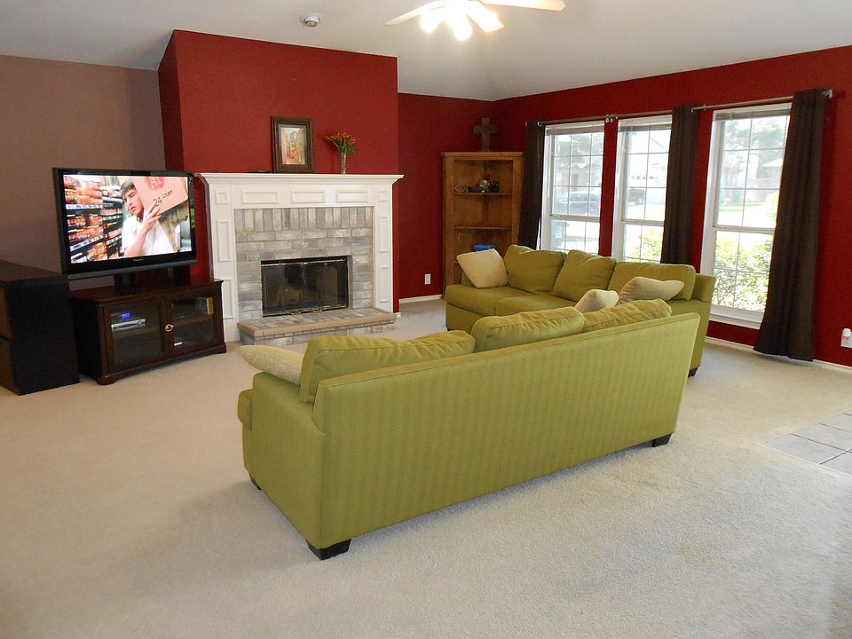 1st image of 15058 Preston Hollow Dr