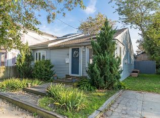 12 Dewey St E, East Rockaway, NY 11518