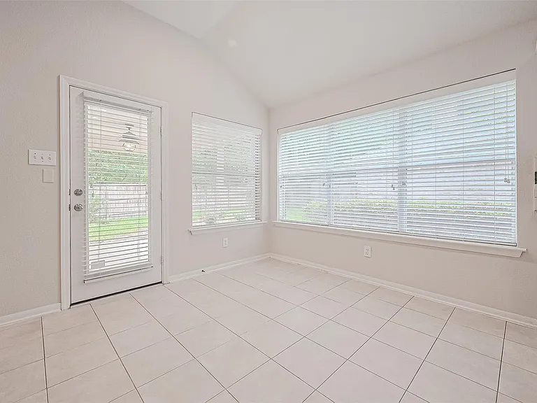 134 E Foxbriar Forest Cir — Photo 47
