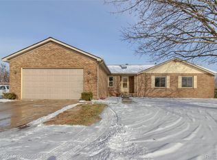 2457 Grove Rd, Ypsilanti, MI 48198