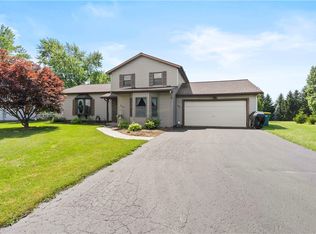 341 Beckwith Rd, West Henrietta, NY 14586