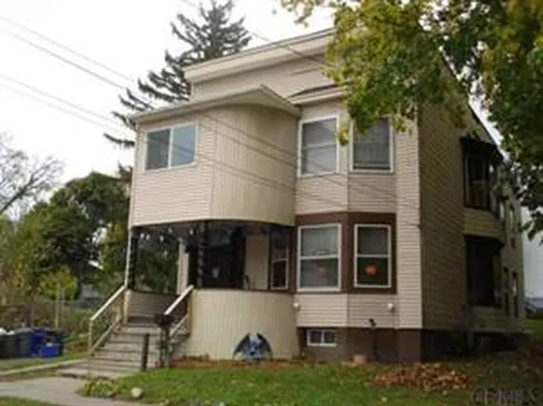 1324 2nd St, Rensselaer, NY 12144