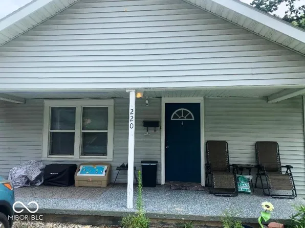 220 N Water St, Chesterfield, IN 46017