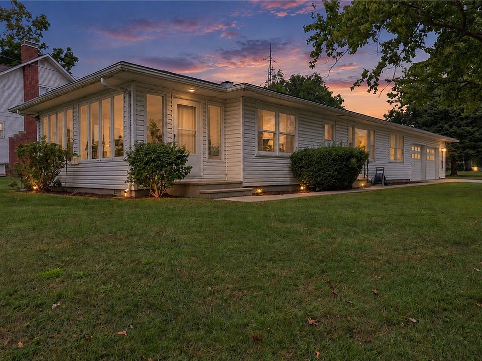 1st image of 314 Oak Dr