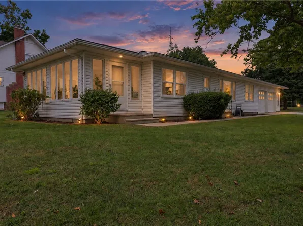 314 Oak Dr, Atwood, IL 61913
