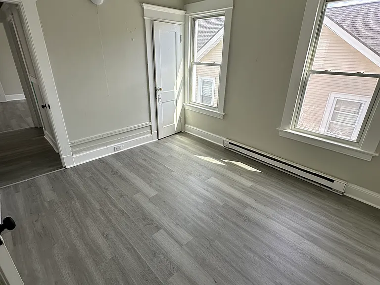 34 Vermont St #3A — Photo 11