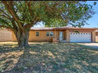838 Mimosa Dr, Watonga, OK 73772