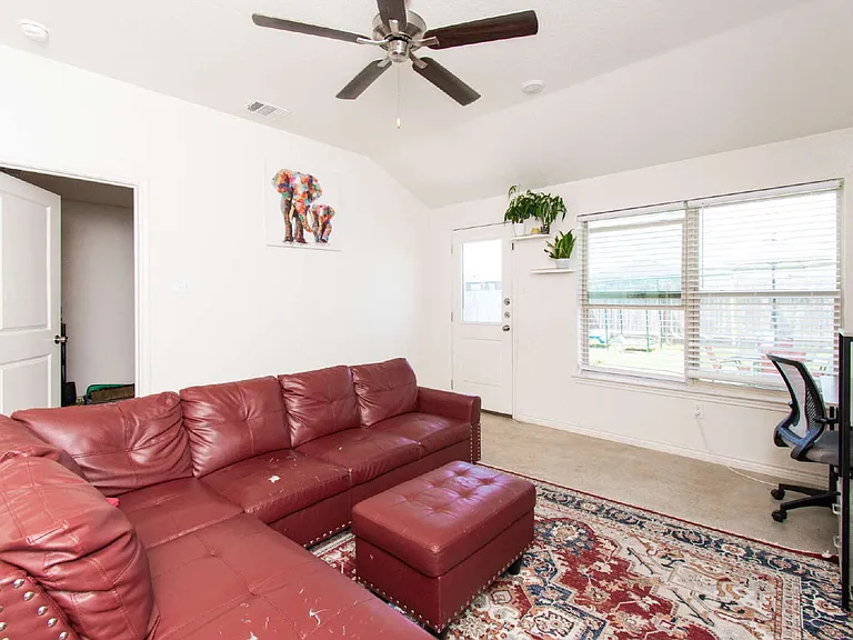 1258 Lehmann Dr #A — Photo 4