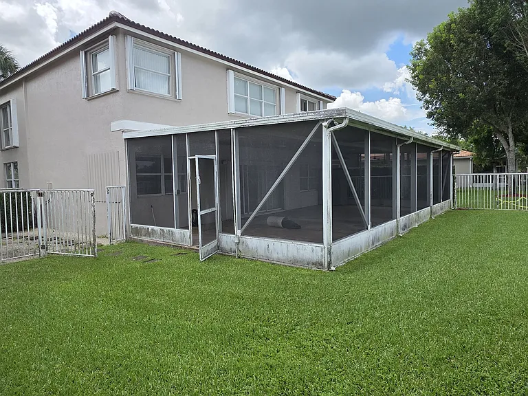 16419 Sapphire Pl #16419 — Photo 3