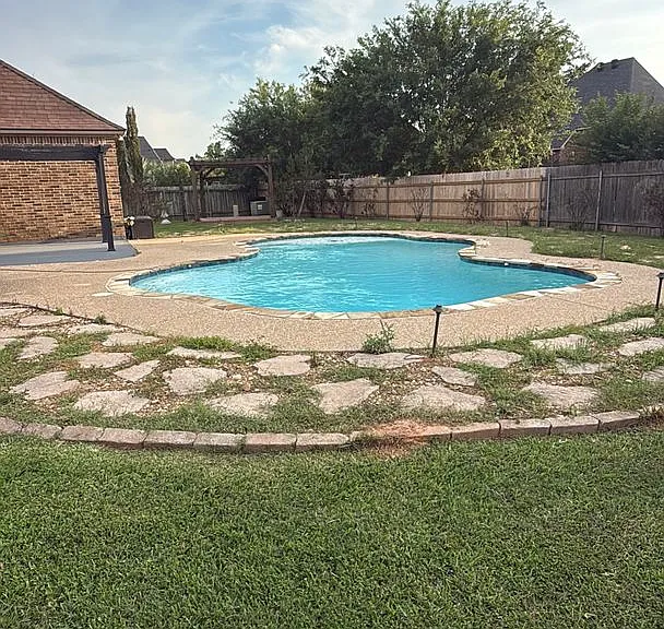9572 Rochel Dr — Photo 61