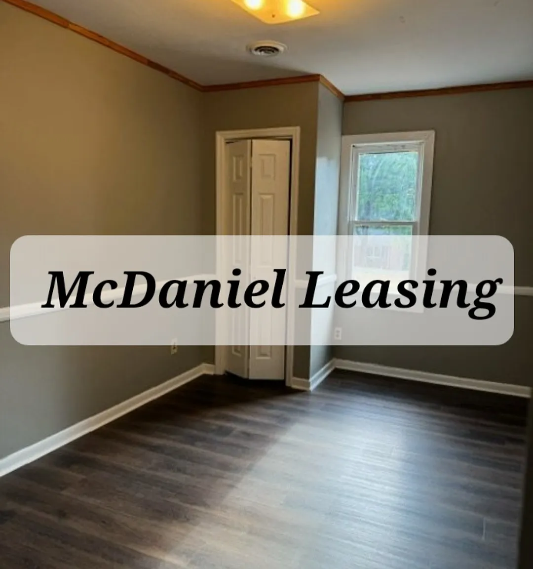 18 Lake Dr — Photo 2