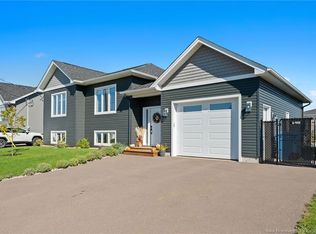 14 Robert St, Shediac, NB E4P 0R2
