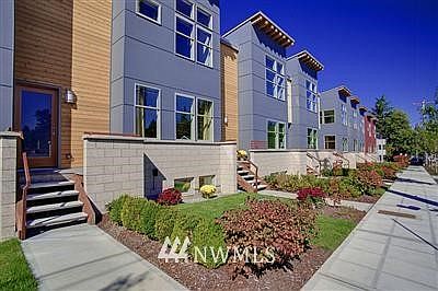 1st image of 1220 N Northgate Way #15