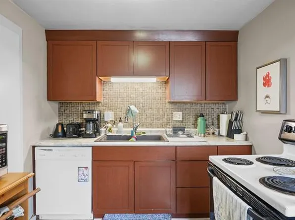 1140 E Johnson St, Madison, WI