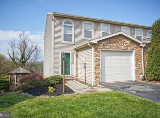 341 Oak Ridge Dr, Mountville, PA 17554