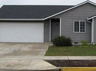 1075 Kees St, Lebanon, OR 97355