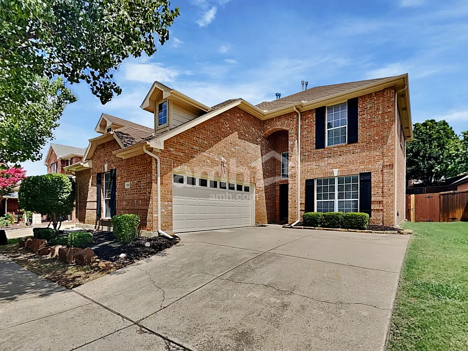 7808 Riverwalk Trl