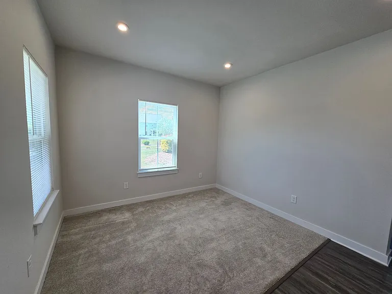 230 Green Lake Rd — Photo 8
