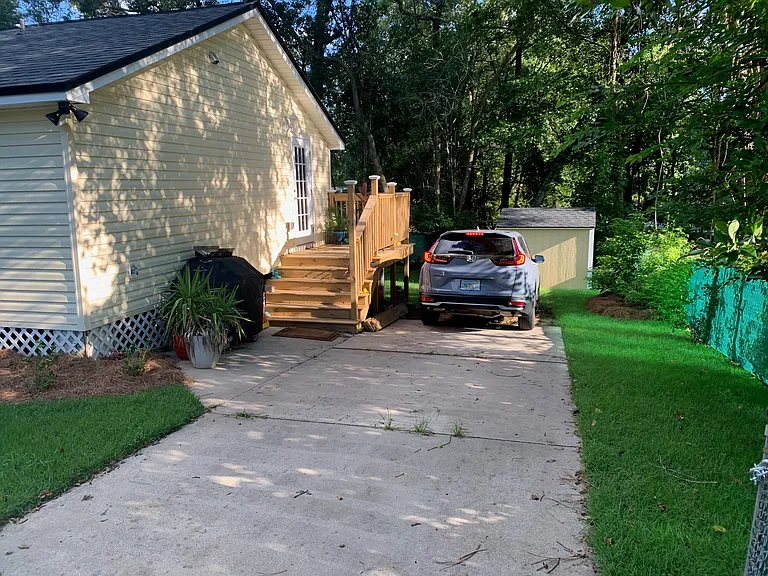 1336 Gibbs Dr — Photo 4