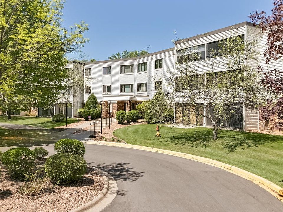 1st image of 4465 Trenton Ln N APT 209