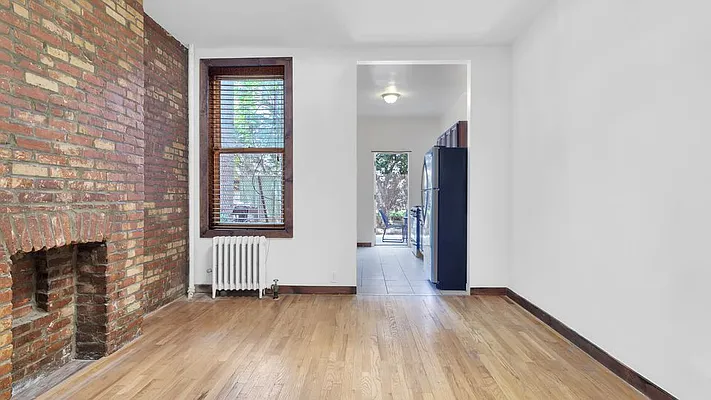 Rented by Nooklyn NYC LLC | media 10