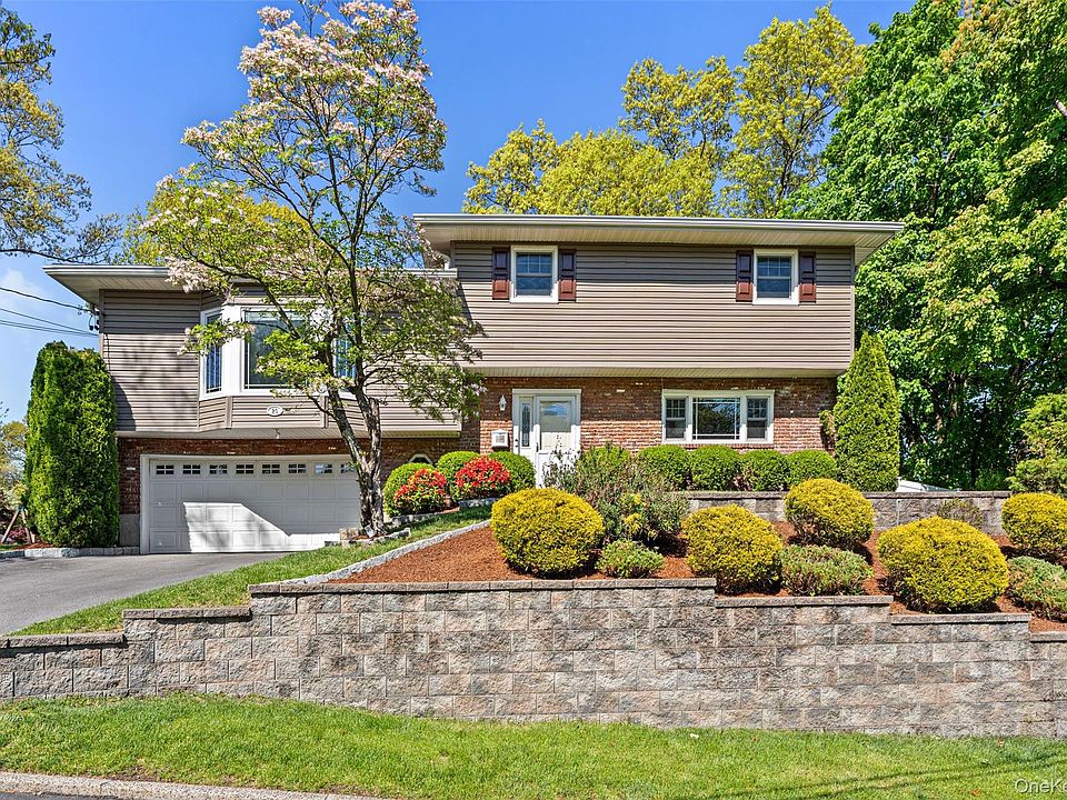 1st image of 20 Cornell Drive