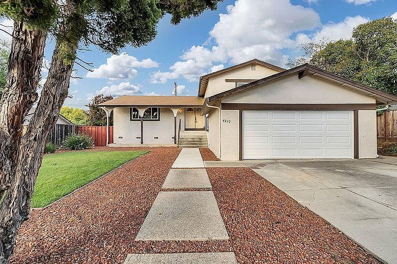 1st image of 4032 Loganberry Dr