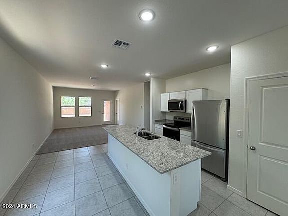 3rd image of 5621 E THETIS Drive