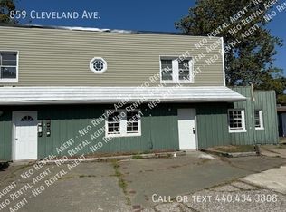 859 Cleveland Ave, Amherst, OH 44001