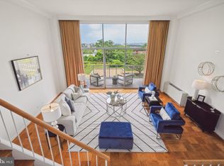 1200 N Nash St APT 219, Arlington, VA