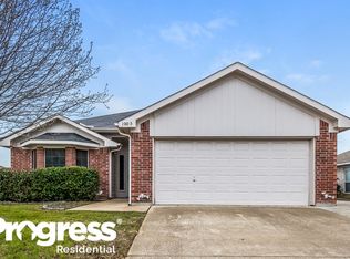 1005 Miles Ave, Burleson, TX 76028