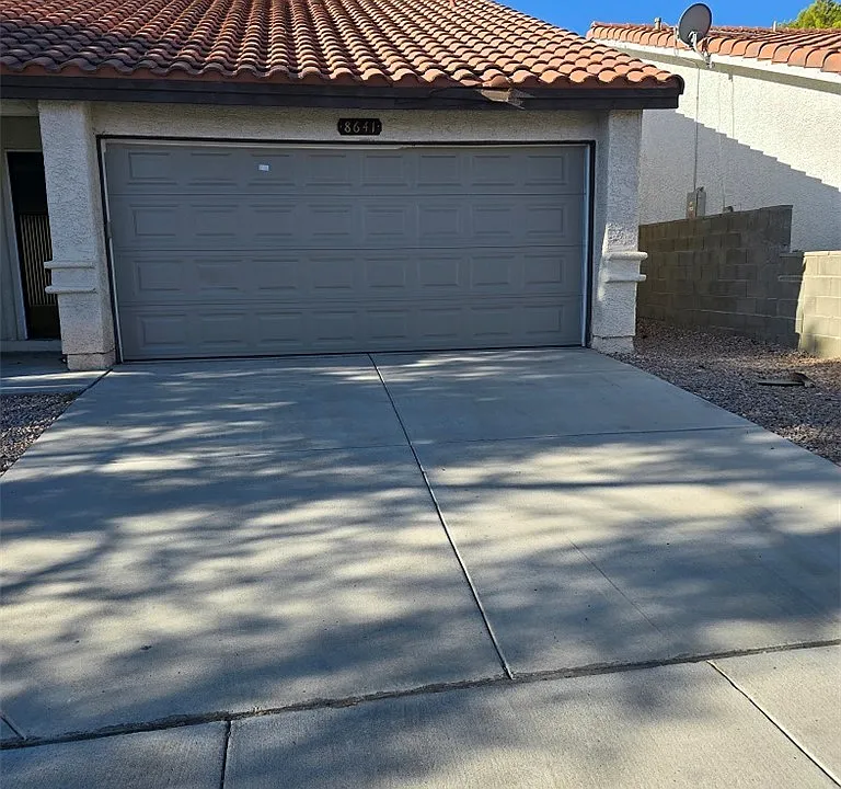 8641 Toscana Ln