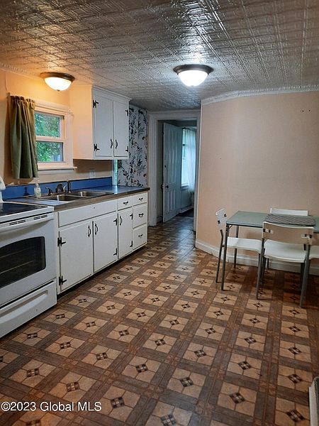 5th image of 1613 Highland Avenue