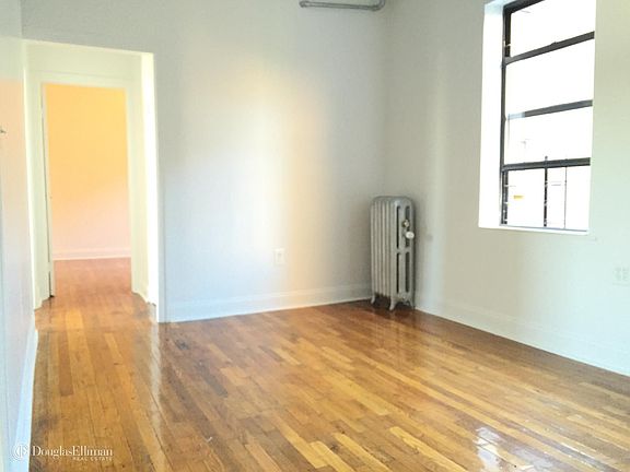 2nd image of 4805 46th St APT 5G