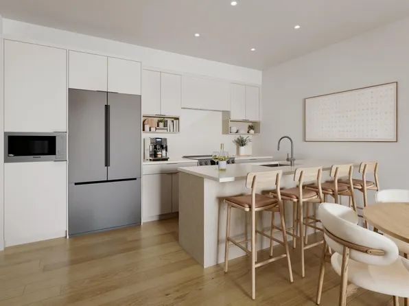 1050 Finch Dr #102, Squamish, BC V8B 0S9