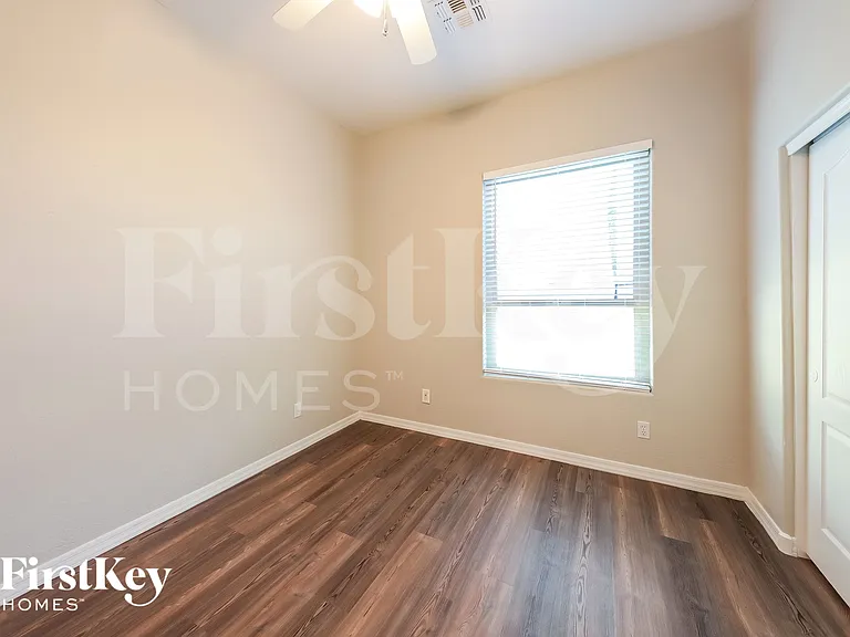 26735 N 65th Dr — Photo 12