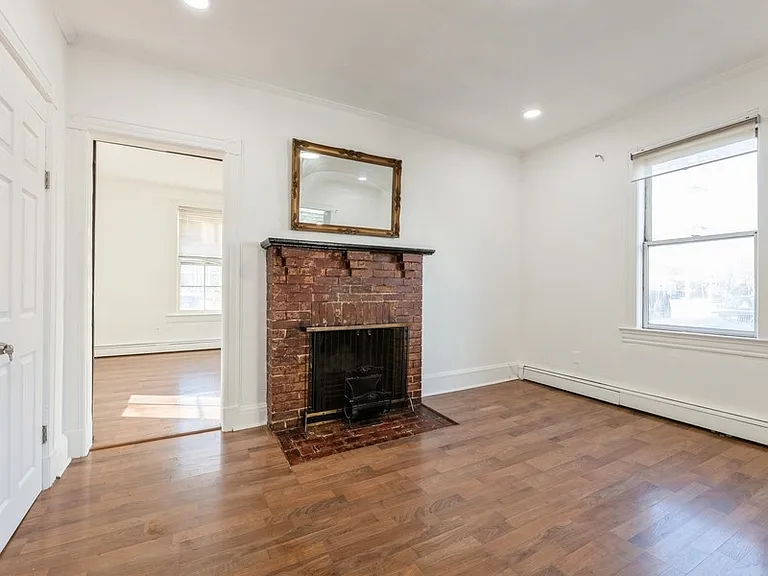 21 Central Ave — Photo 4