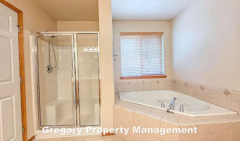 1219 187th St SE — Photo 36