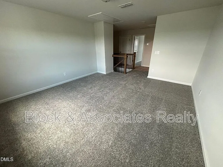 3230 Pelican Ln — Photo 32